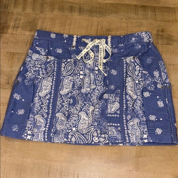 Free People River Canyon Printed Mini Skirt Blue & White Small NWT 100% Cotton - Picture 4 of 8